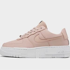 WOMEN'S NIKE AIR FORCE 1 PIXEL CASUAL SHOES